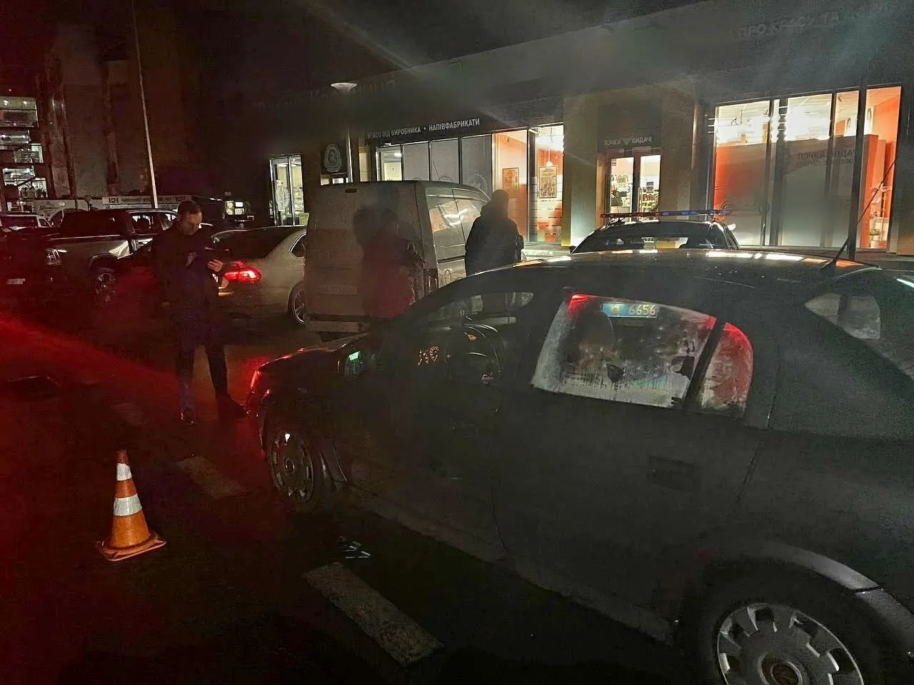 На Киевщине легковушка на переходе сбила 13-летнюю девочку. Фото dqxikeidqxidqeant