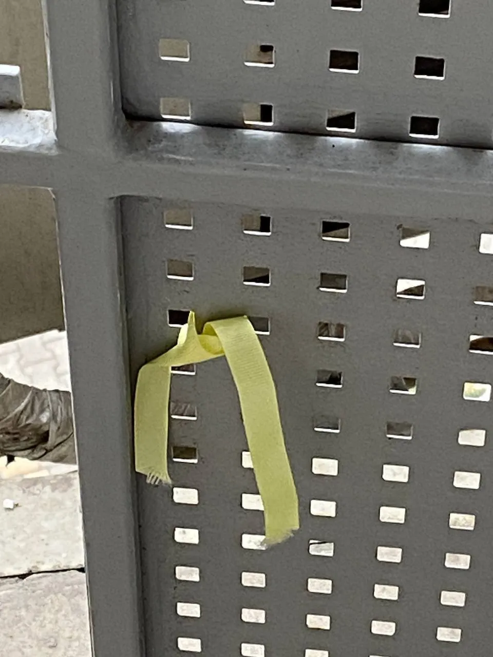 ’’ ’’:       .  