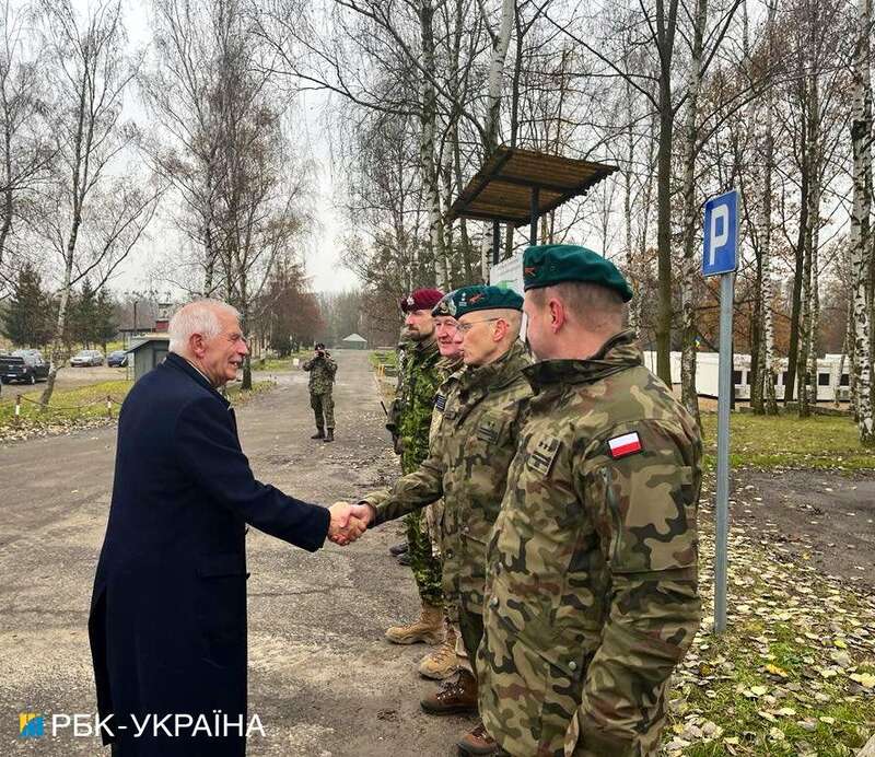 Боррель завітав до бійців ЗСУ, які тренуються в рамках програми ЄС (фото) dqxikeidqxidqeant