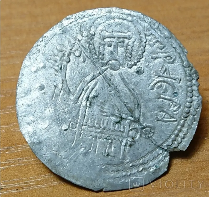 В Україні за 90 тис. грн продають старовинний Срібняк Володимира dqxikeidqxidqeant