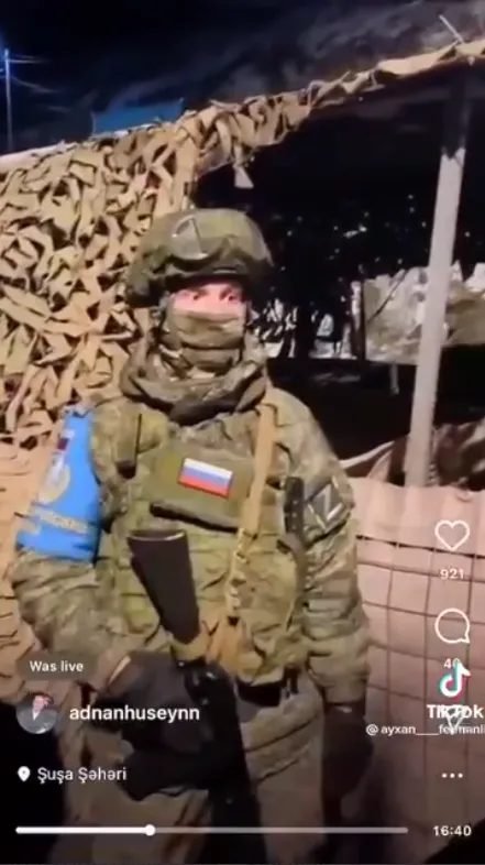 ’’Заблукав?’’ У Нагірному Карабаху потролили російського військового з літерою ’’Z’’ на нашивці. Відео