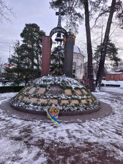 Зеленський вшанував ліквідаторів аварії на Чорнобильській АЕС. Фото