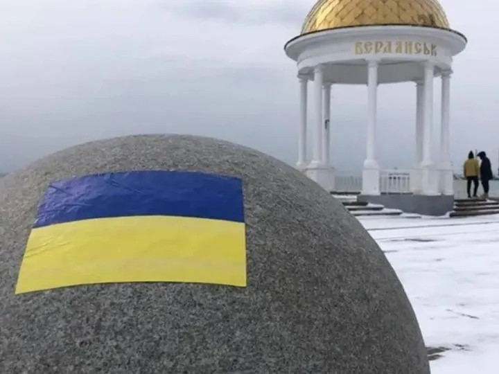 У Бердянську партизани підірвали лінію електропередач та підстанцію, залишивши окупантів без світла