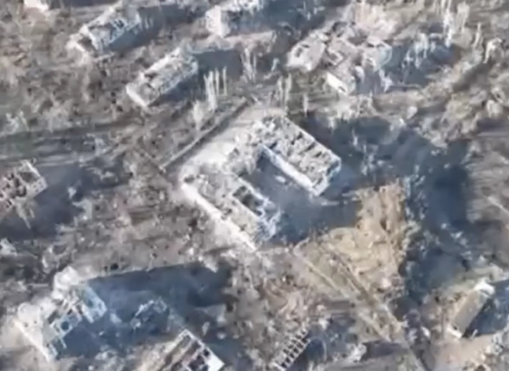 ’’Апокаліптичні кадри’’: у мережі показали, як зараз виглядає передмістя Бахмута. Відео