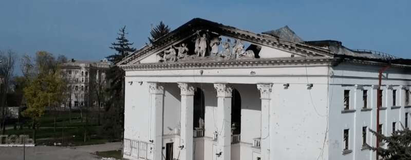 Здание в Мариуполе, мариуполь, разрушения в мариуполе, обстрелы мариуполя, мариуполь жертвы, мариуполь бомбежки, мариуполь руины dqxikeidqxidqrant