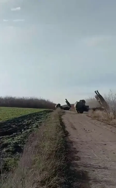 ’’Хороша погода, сонечко’’: у мережі з’явилося відео ефектної роботи HIMARS в Україні dqxikeidqxiqzrant
