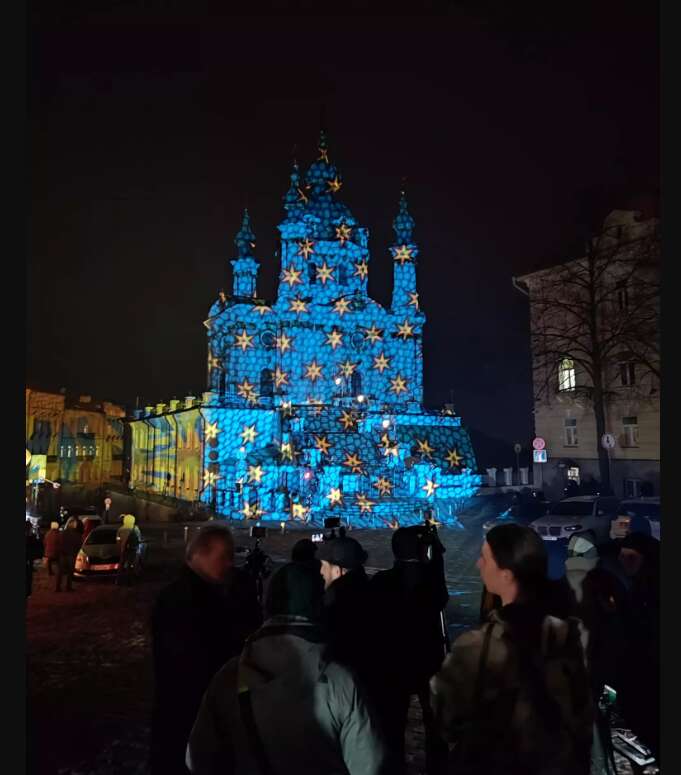 Подсветка Андреевской церкви в Киеве