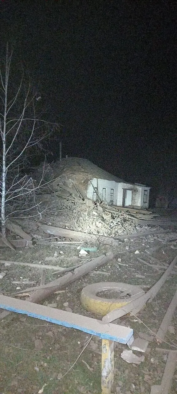 РФ вдарила ракетами по передмісті Запоріжжя: пошкоджено гімназію. Фото dqxikeidqxidqrant