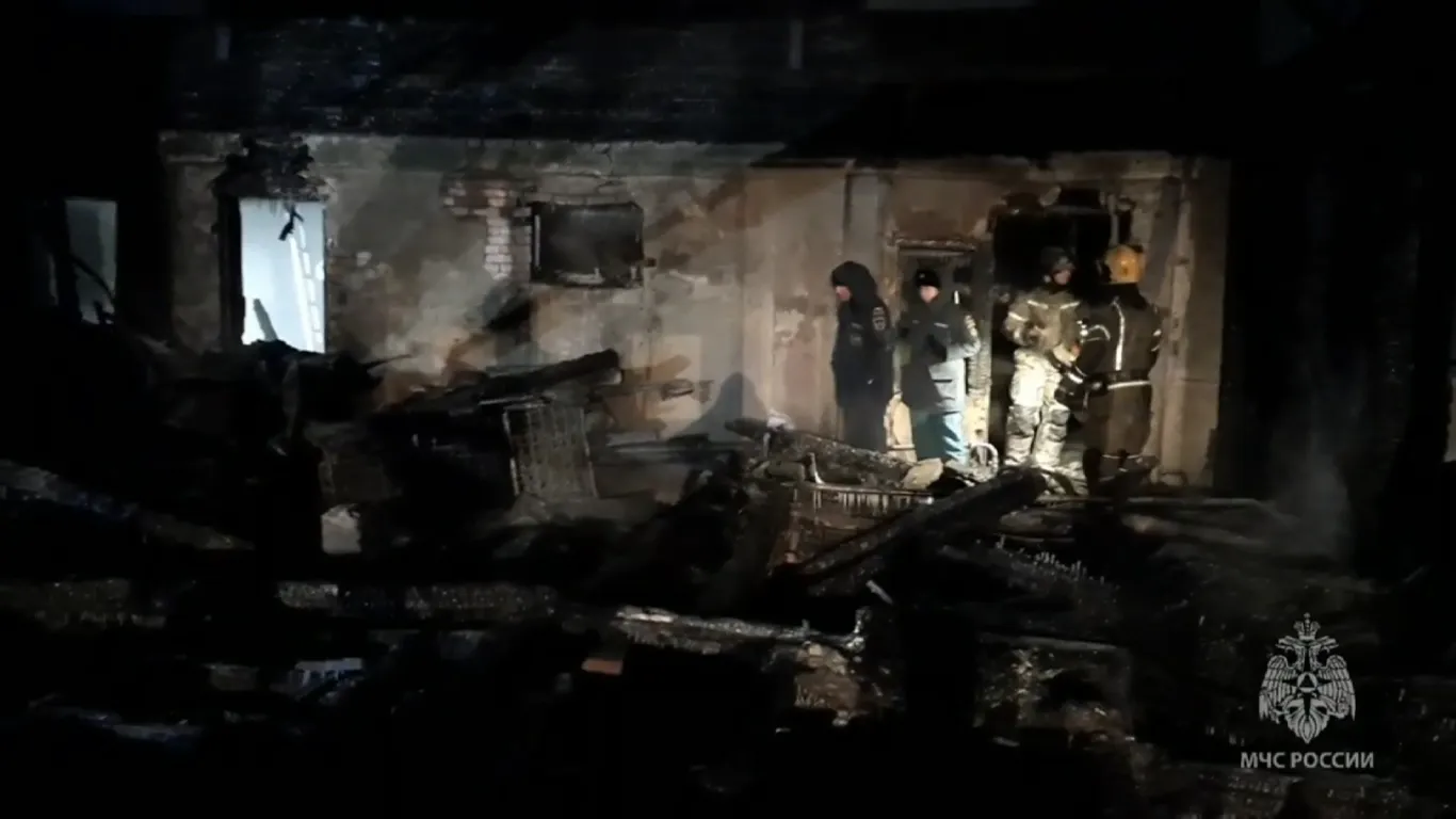 У російському Кемерово спалахнув будинок для людей похилого віку: загинуло 22 людини. Відео