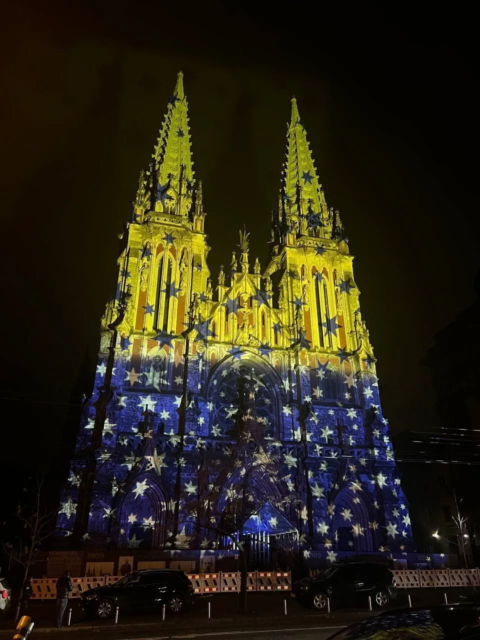 У Києві продовжився світловий арт-тур Геррі Хофштеттера: фантастичні фото