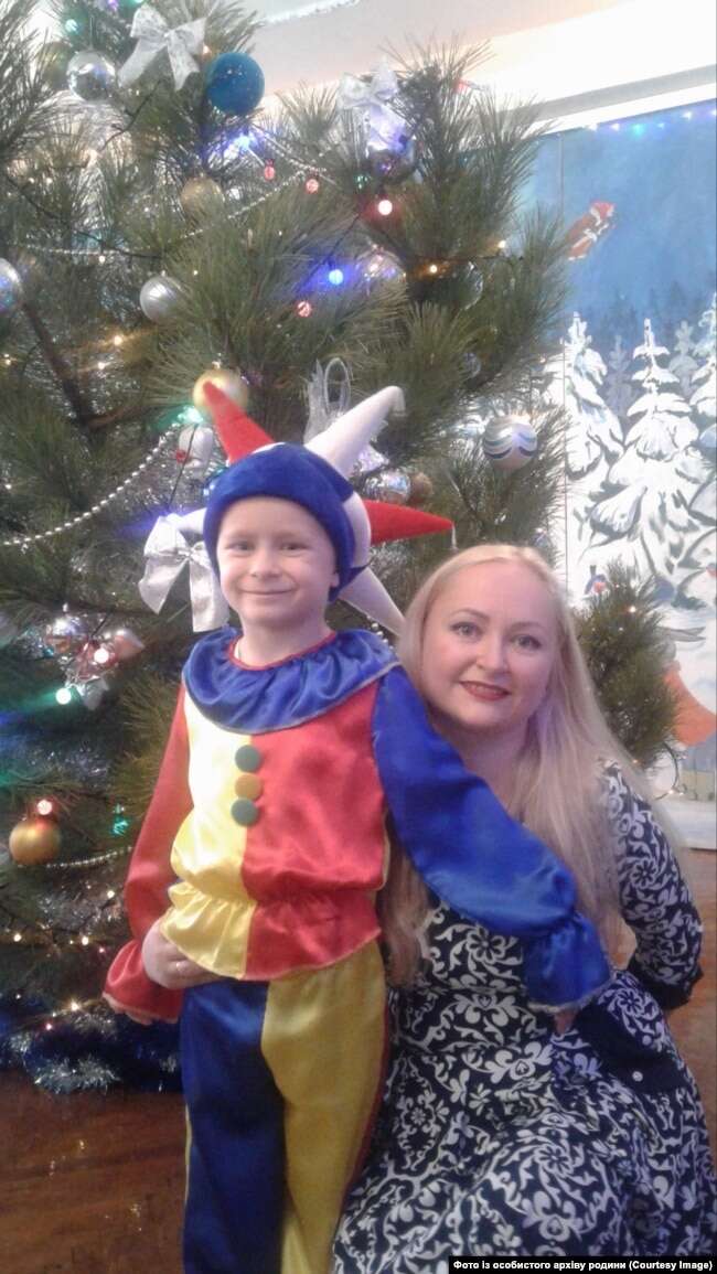 Дмитрий Косьянов с мамой Еленой. Фото из личного архива семьи