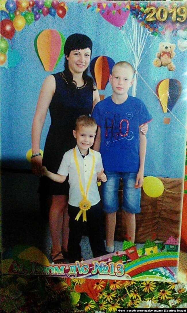 Альона Глущенко із синами Ванею та Сєвою. Фото з особистого архіву родини