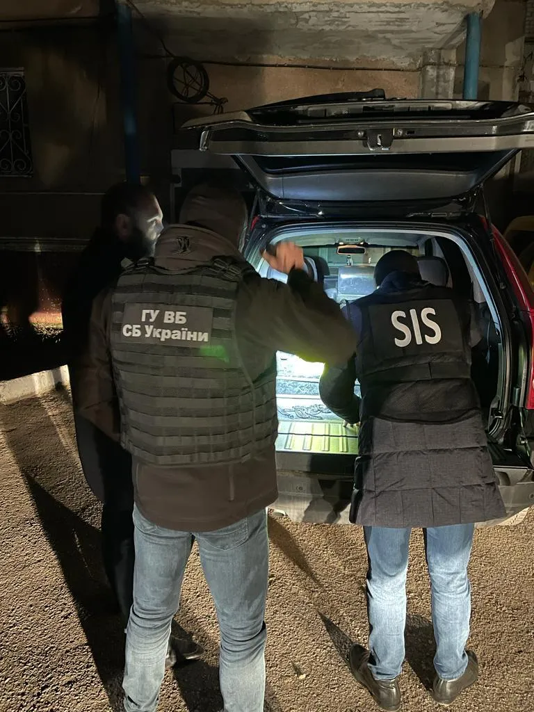 Правоохоронці викрили черговий канал переправлення призовників через кордон України. Фото dqxikeidqxidqrant