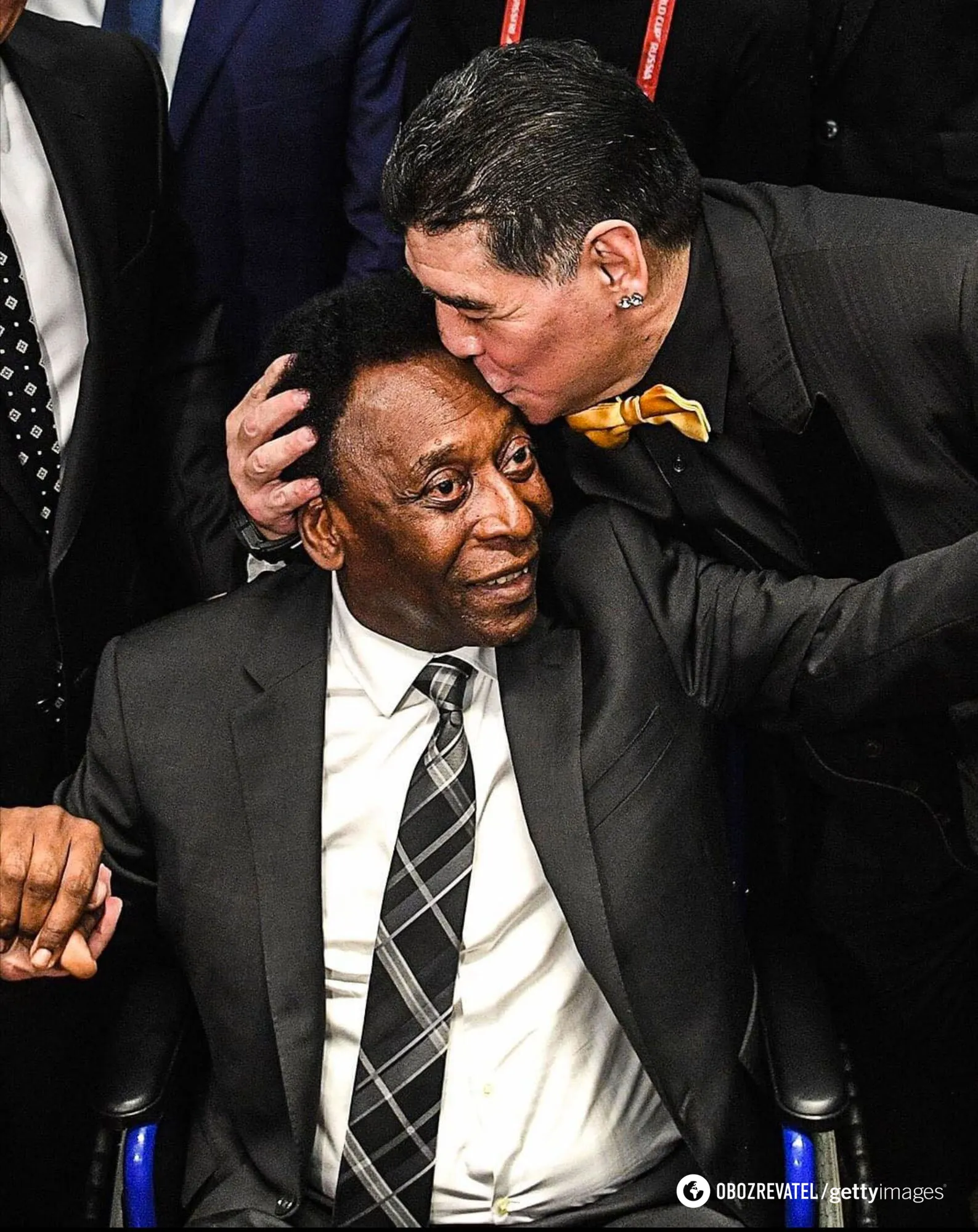 Як Пеле та Марадона зіграли в футбол в ефірі: легендарне відео dqxikeidqxidqrant