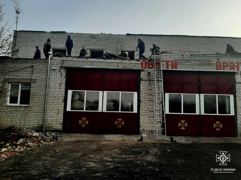 В Очакові росіяни ранком 1 січня обстріляли житловий сектор та пожежну частину dqxikeidqxidqrant