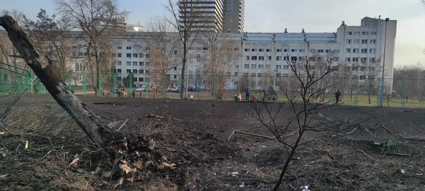 В Университете им. Шевченко показали последствия обстрелов войск РФ. Фото
