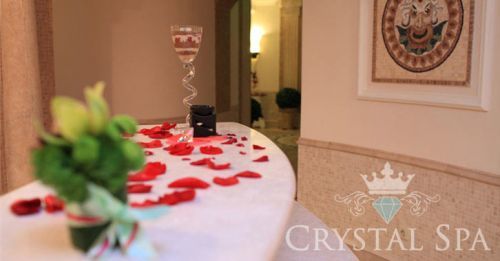 В салоне любовницы Януковича царит атмосфера Межигорья - фото 5