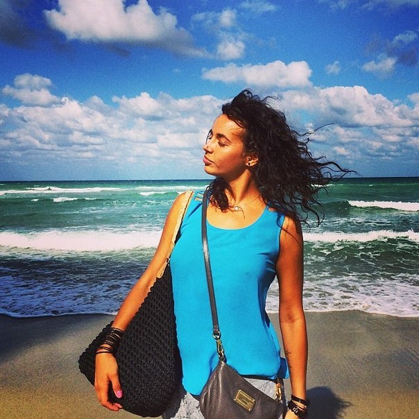 Внучка экс-премьера Украины прикинулась патриоткой страны - фото 5