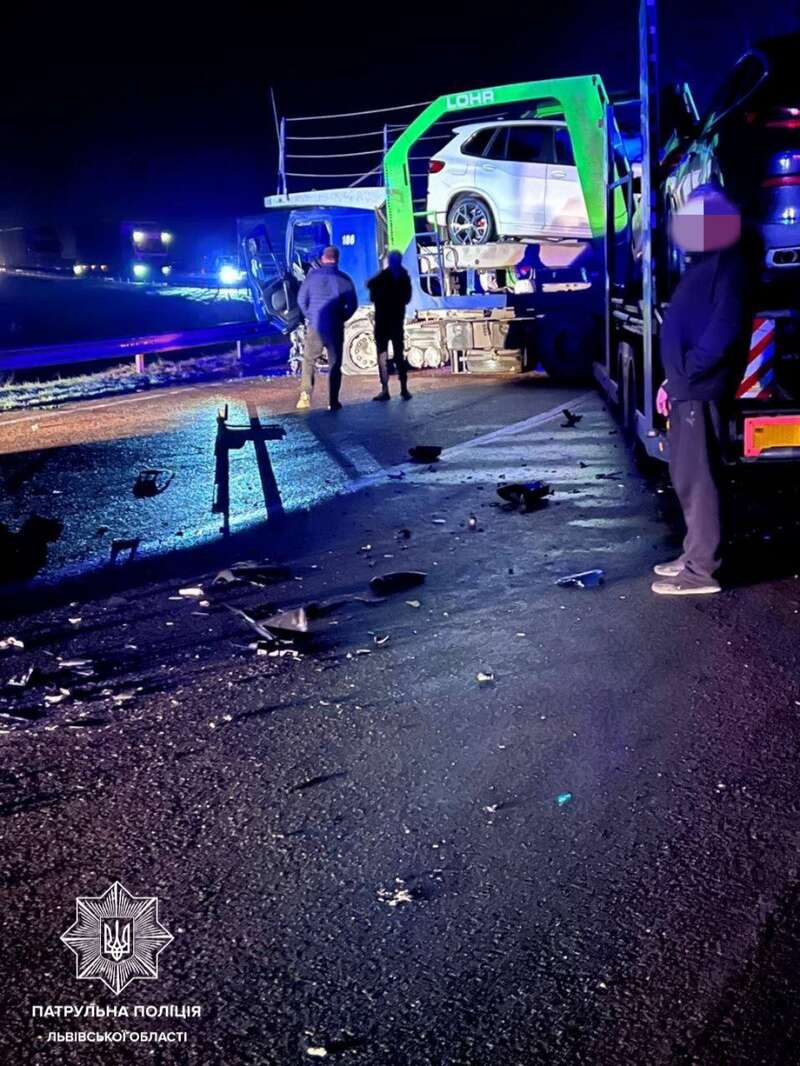 На трассе Киев-Чоп в результате ДТП затруднено движение транспорта: подробности