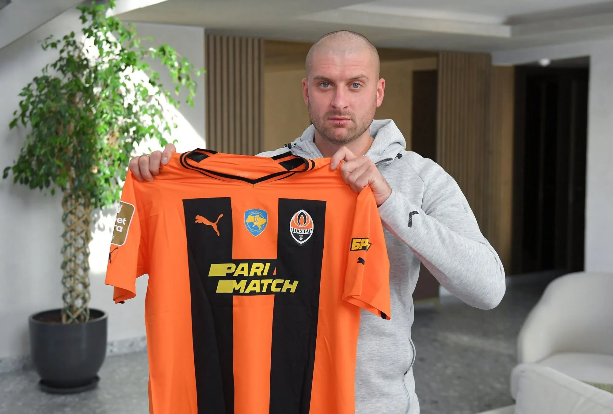 Ракицкий вернулся в ’’Шахтер’’ и заговорил по-украински. Видео dqxikeidqxidqrant