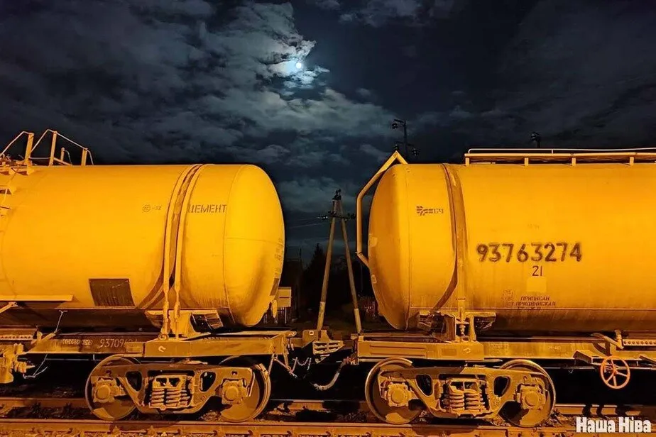 Росія перекидає у Білорусь солдатів у залізничних цистернах dqxikeidqxidqrant