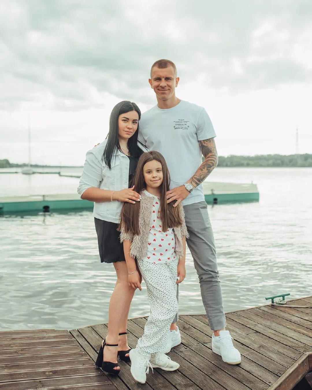 ’’Больные люди’’. Украинский футболист изложил переписку с родственниками из России