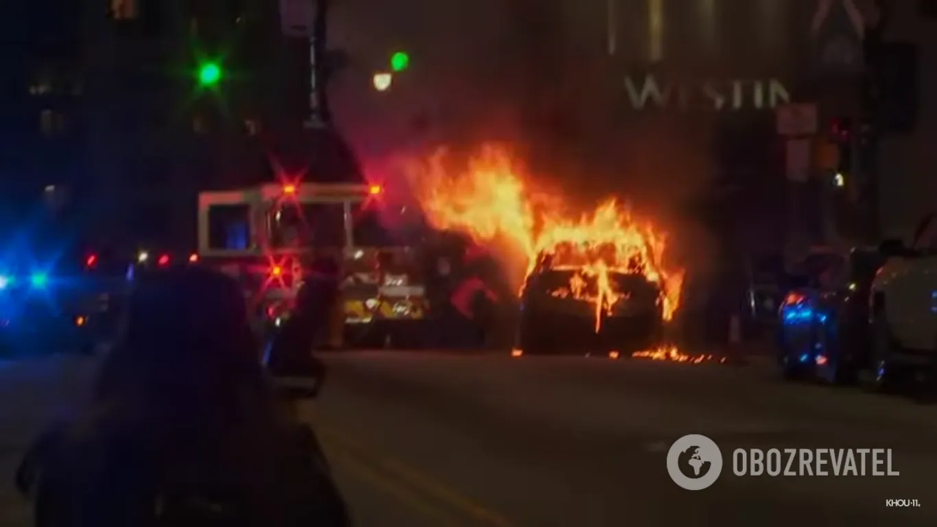 Протестувальники спалили поліцейський автомобіль в Атланті