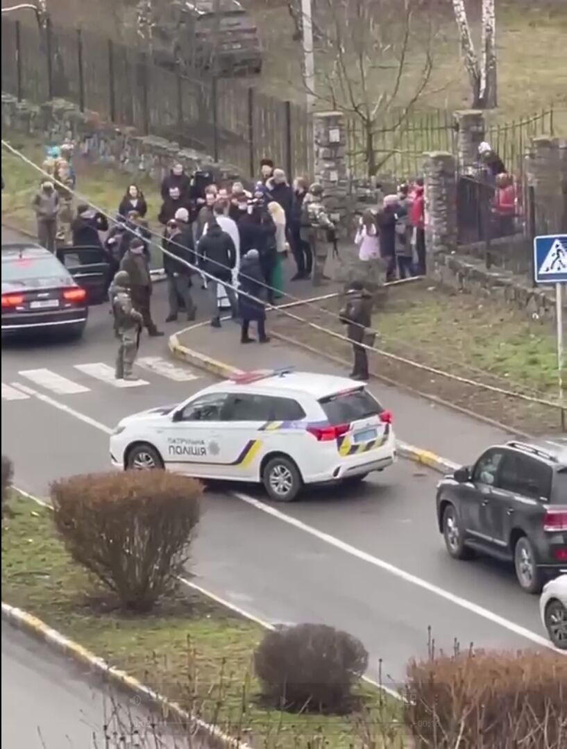Бориса Джонсона неожиданно заметили в Буче: в сети появилось фото и видео dqxikeidqxidqrant