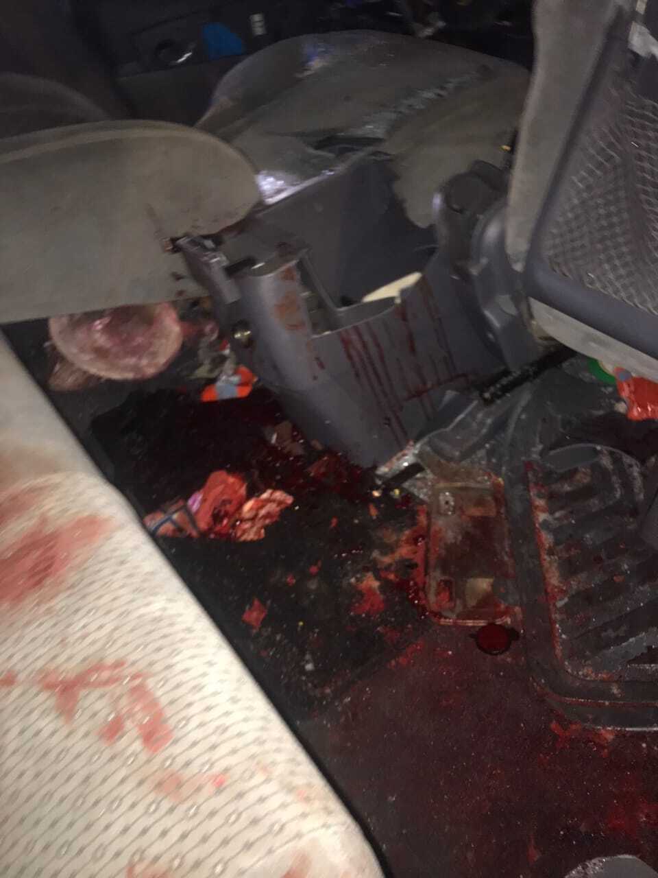 На трасі Одеса – Миколаїв автомобіль із п’яними поліцейськими влетів у фуру: з’явилися подробиці. Фото