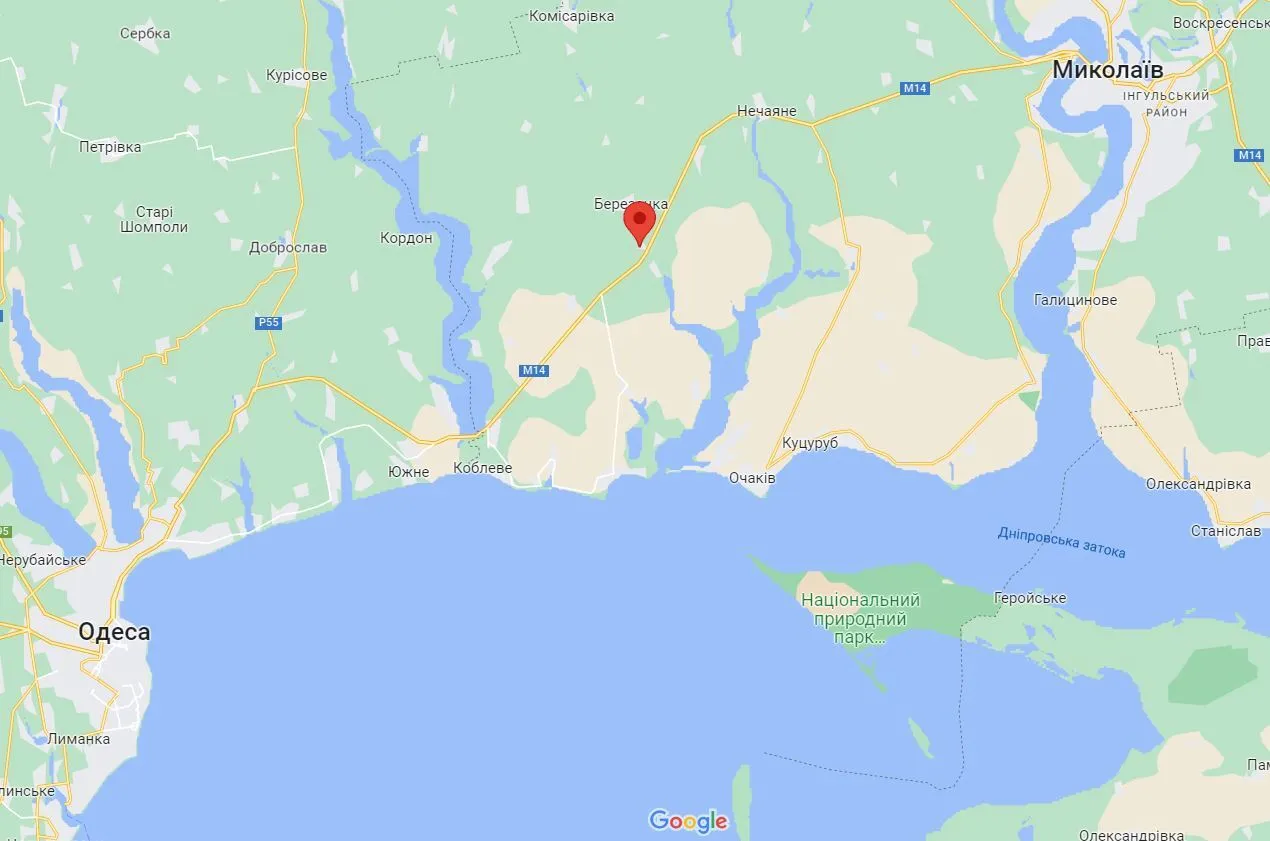 На трасі Одеса – Миколаїв автомобіль із п’яними поліцейськими влетів у фуру: з’явилися подробиці. Фото