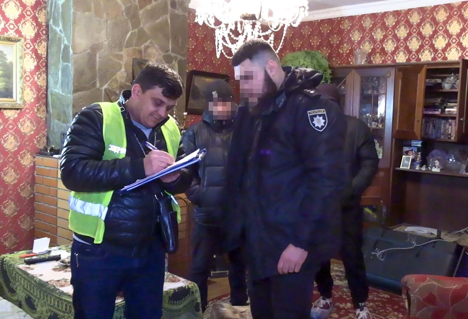 В Киеве мужчина застрелил невестку, а полицейским рассказал о разбойном нападении. Фото и видео dqxikeidqxidqrant