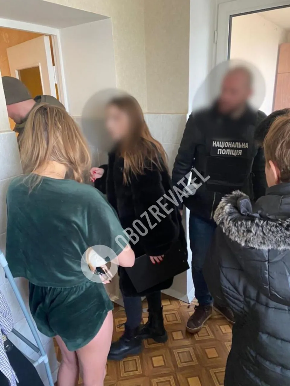 Правоохоронці прийшли з обшуками до організаторів скандальних п’яних вечірок. Фото