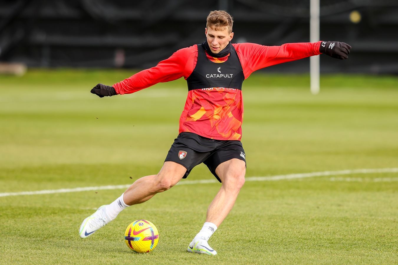 ’’Еталонний’’: росЗМІ захопився Забарним і здивувався його переходу в ’’найбільш безідейну команду АПЛ’’