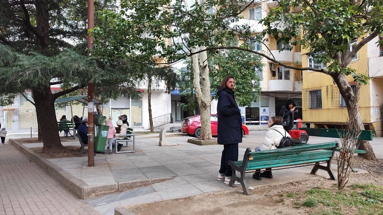 У будинках хиталися люстри: підземні поштовхи відчули у Грузії та Ізраїлі. Відео