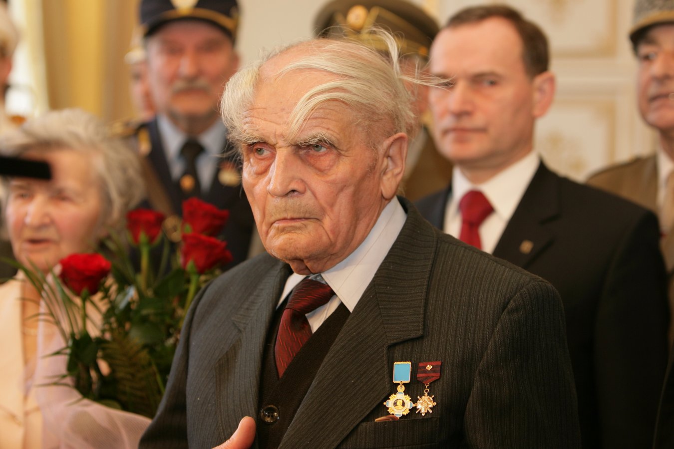 orden_Zolotyj_Khrest_UPA_sesiya_ODA_Vasyl_LEVKOVYCH (Kraws) 5138 (1) dqxikeidqxidqrant