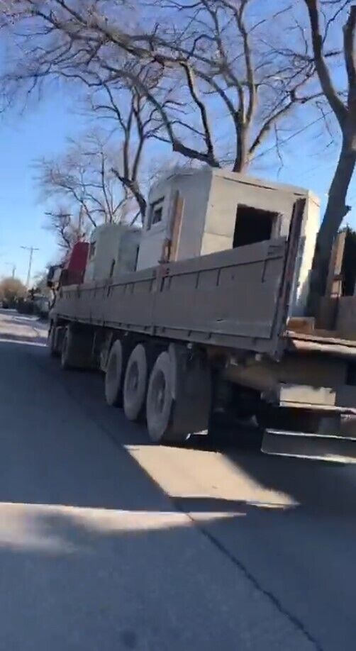 Укрепляются? В оккупированном Севастополе заметили бетонные ДОТы. Видео