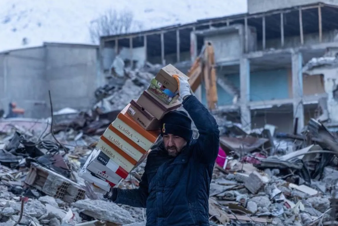 ʳ        41 . :    9-  –  . 