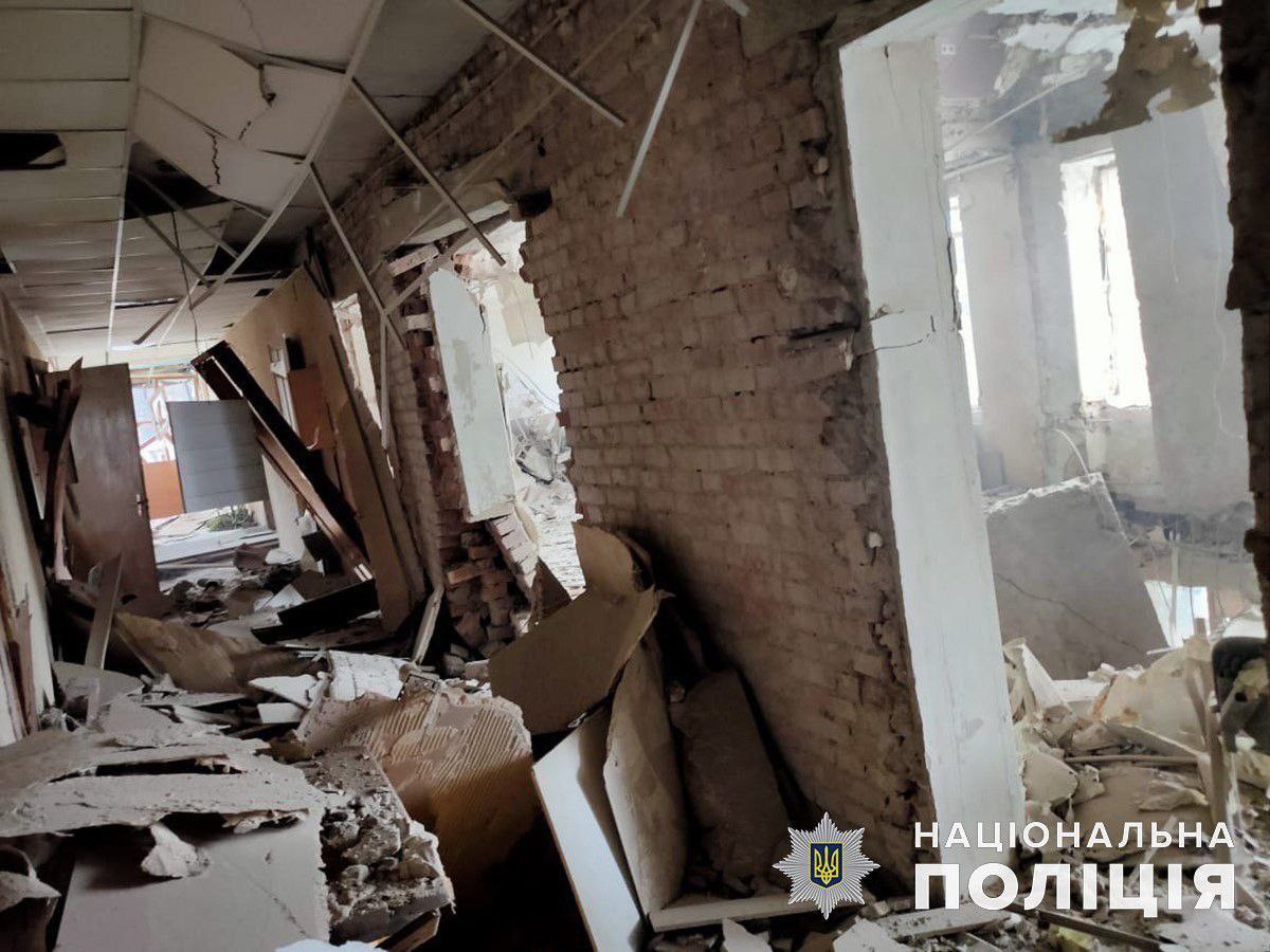 Руины горсовета Бахмута, фото 1 dqxikeidqxidqrant