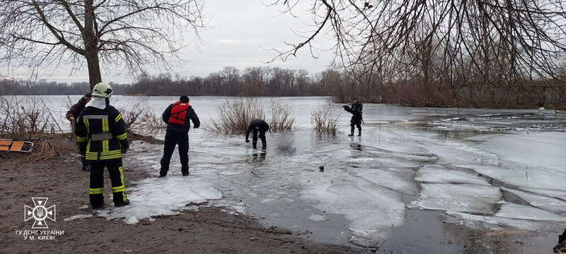 У Києві на річці Десенка чоловік провалився під кригу і загинув dqxikeidqxidqrant
