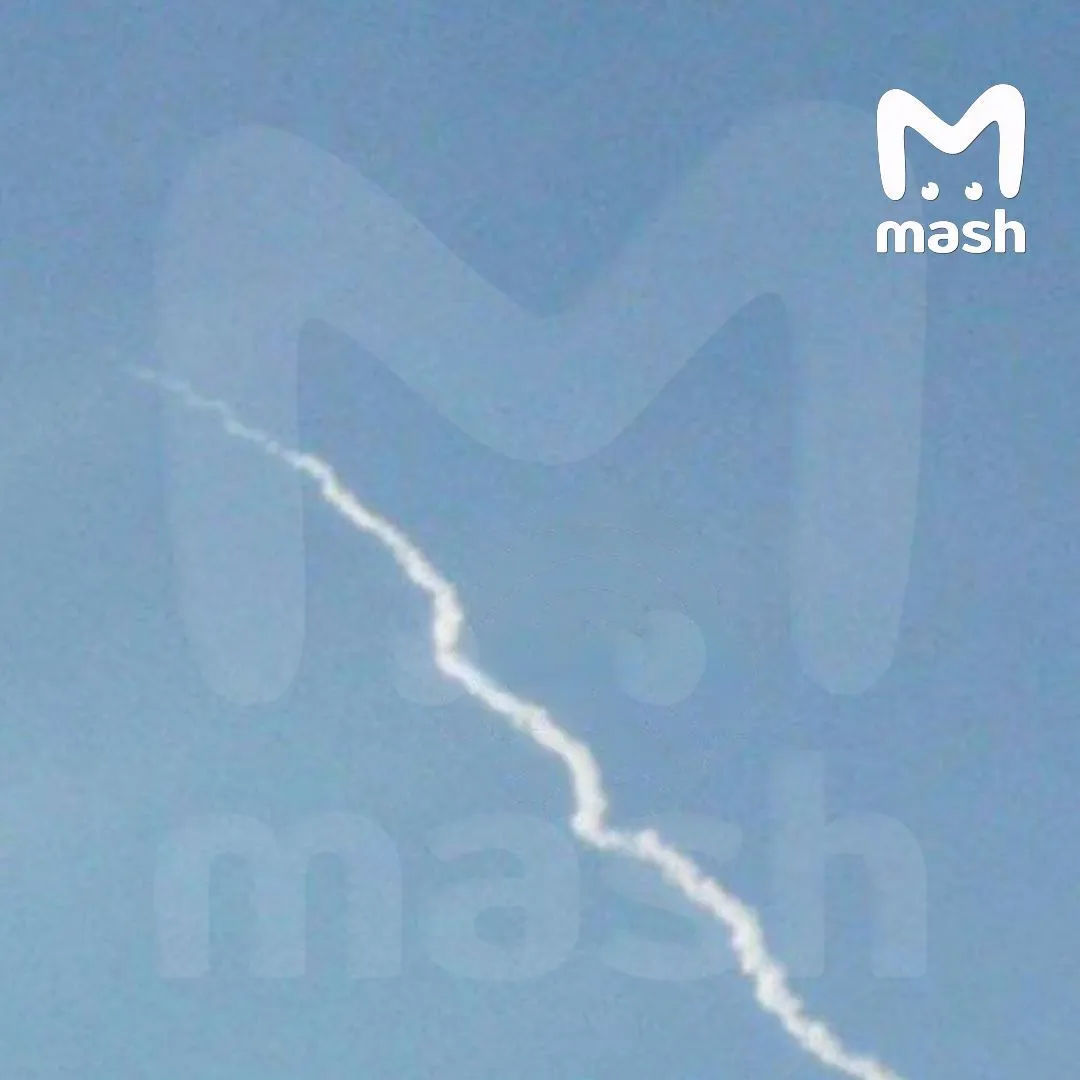 Небо над російським Брянськом dqxikeidqxidqeant