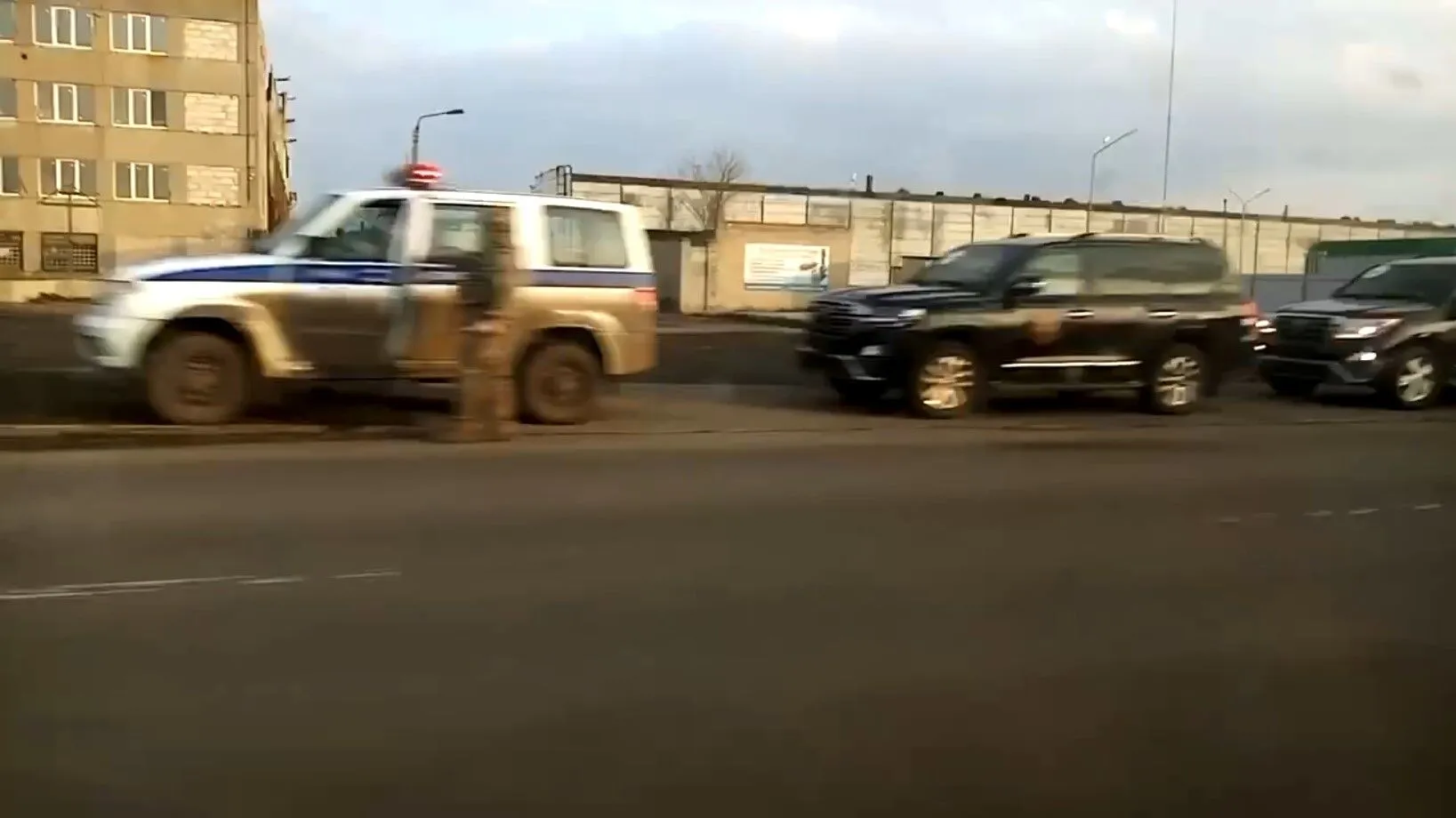 Помітили десятки автобусів: Росія перекинула на Запорізький напрямок посилення з ПВК "Вагнер". Відео