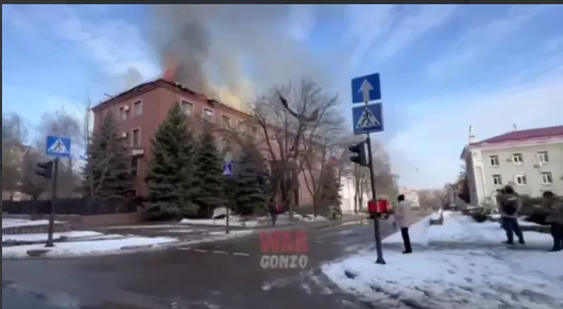 У Донецьку відбувся потужний ’’хлоп’’: потрапили до будівлі прокуратури. Відео