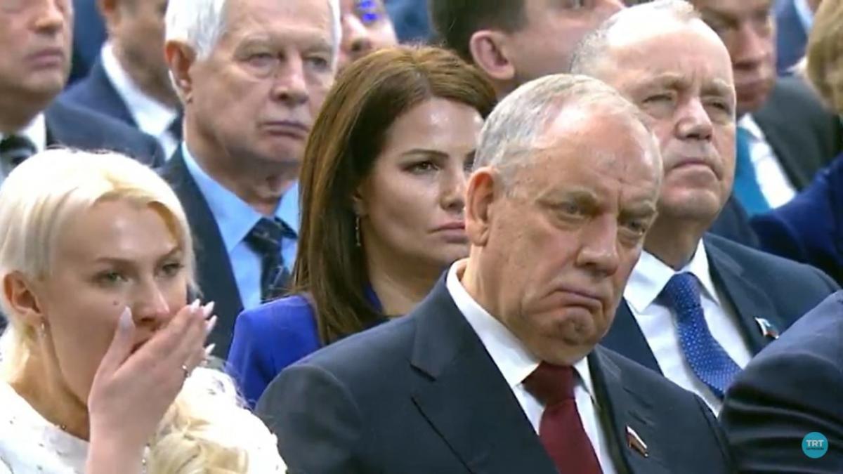 Медведев и другие чиновники РФ уснули во время выступления Путина