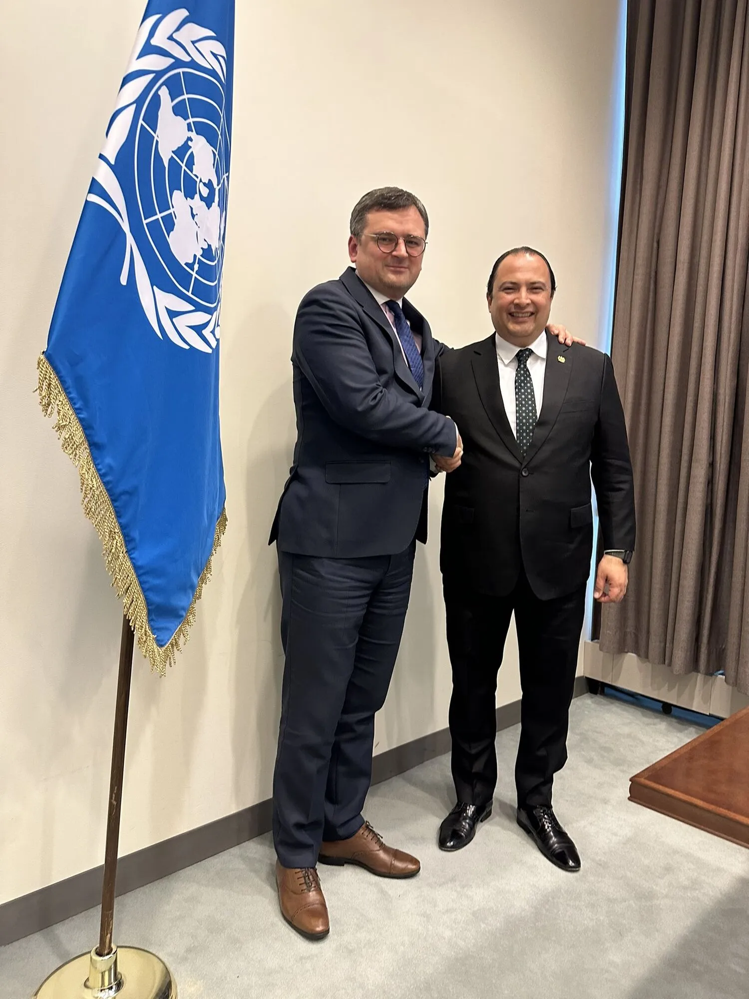 Дмитро Кулеба та Маріо Адольфо Букаро Флорес dqxikeidqxidqrant