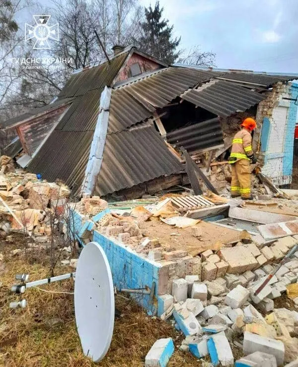 На Київщині вибух газу знищив приватний будинок: є постраждалий. Фото dqxikeidqxidqeant