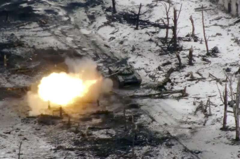 Мертва пустка: AP показала знищену окупантами Мар’їнку на відео з дрону dqxikeidqxidqrant