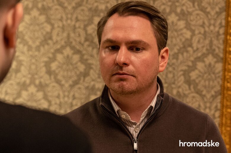 Гаманці на огляд, мамчині синки. Як кандидати на директора НАБУ здавали тест на доброчесність Гаманці на огляд, мамчині синки. Як кандидати на директора НАБУ здавали тест на доброчесність 02