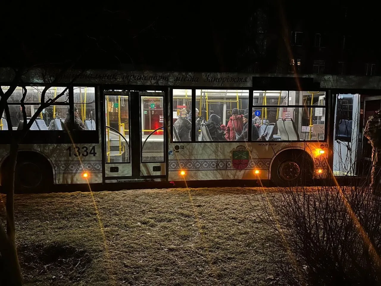 Войска РФ ударили по Запорожью: разрушена многоэтажка, есть погибшие. Фото и видео