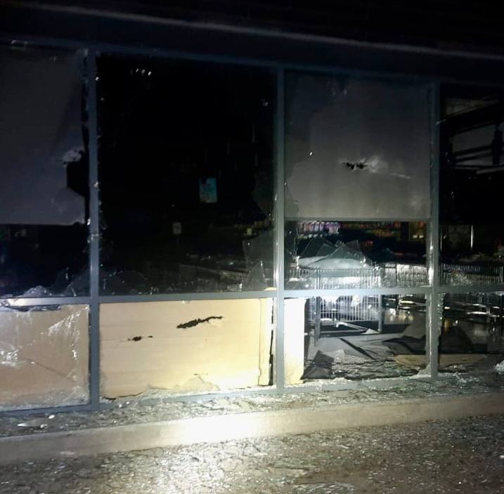 Войска РФ ударили по Днепропетровской области: в Никополе повреждены ЛЭП и водопровод dqxikeidqxidqeant