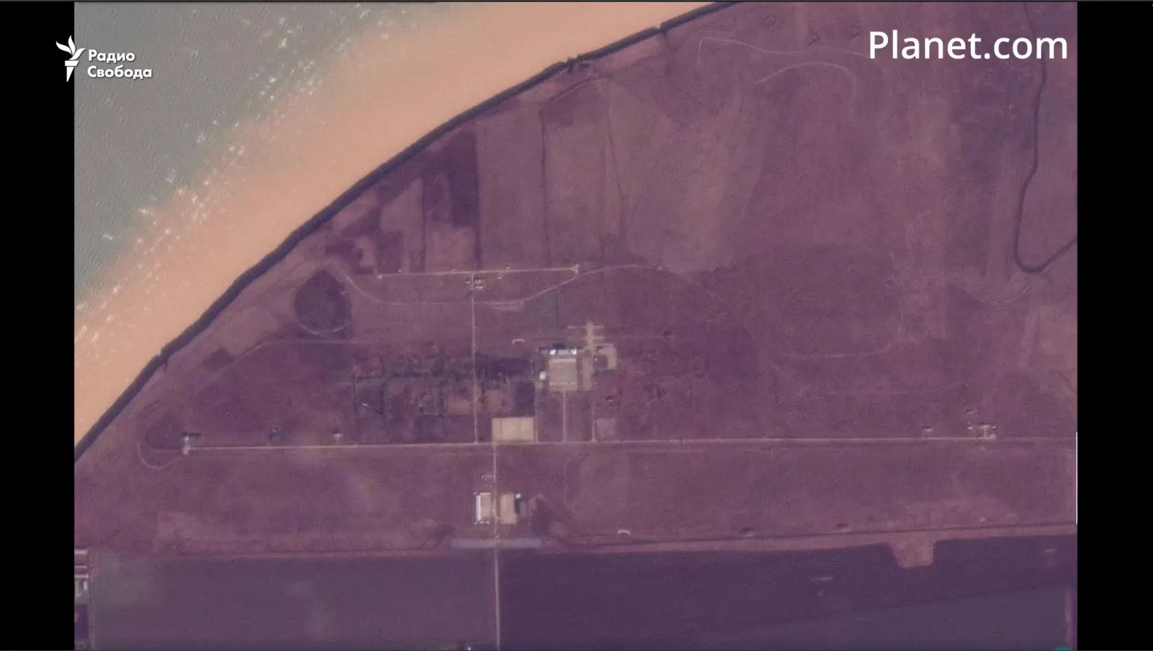 Після ’’бавовни’’ з аеродрому в Єйську зникли шість винищувачів Су-34. Супутникові фото